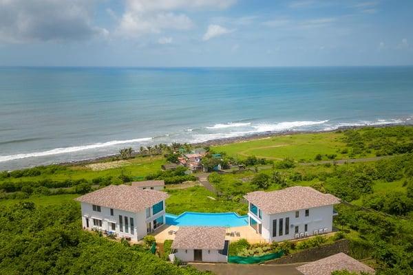 Lavish Bungalow & Farm House – Kashid Beach